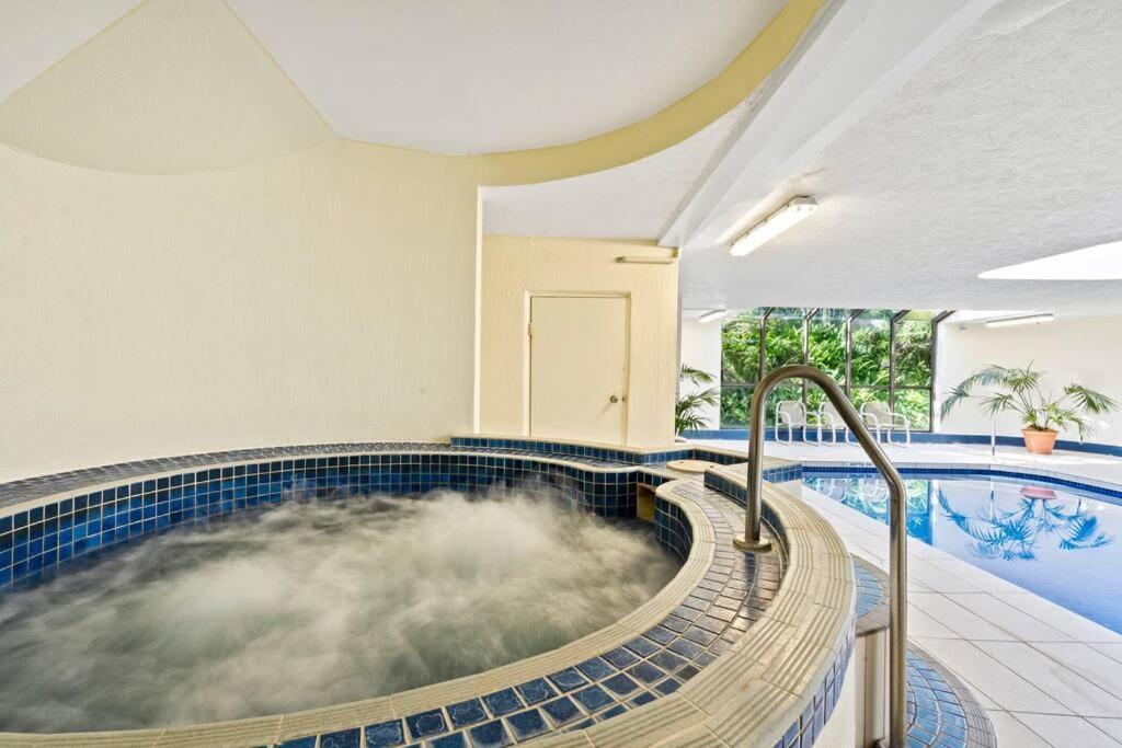 Coco Bella Dream In Surfers Paradise Gold Coast Zewnętrze zdjęcie